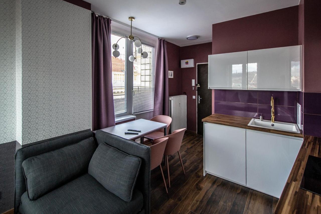 Colorful Day In Prague Design Apartments Exteriör bild