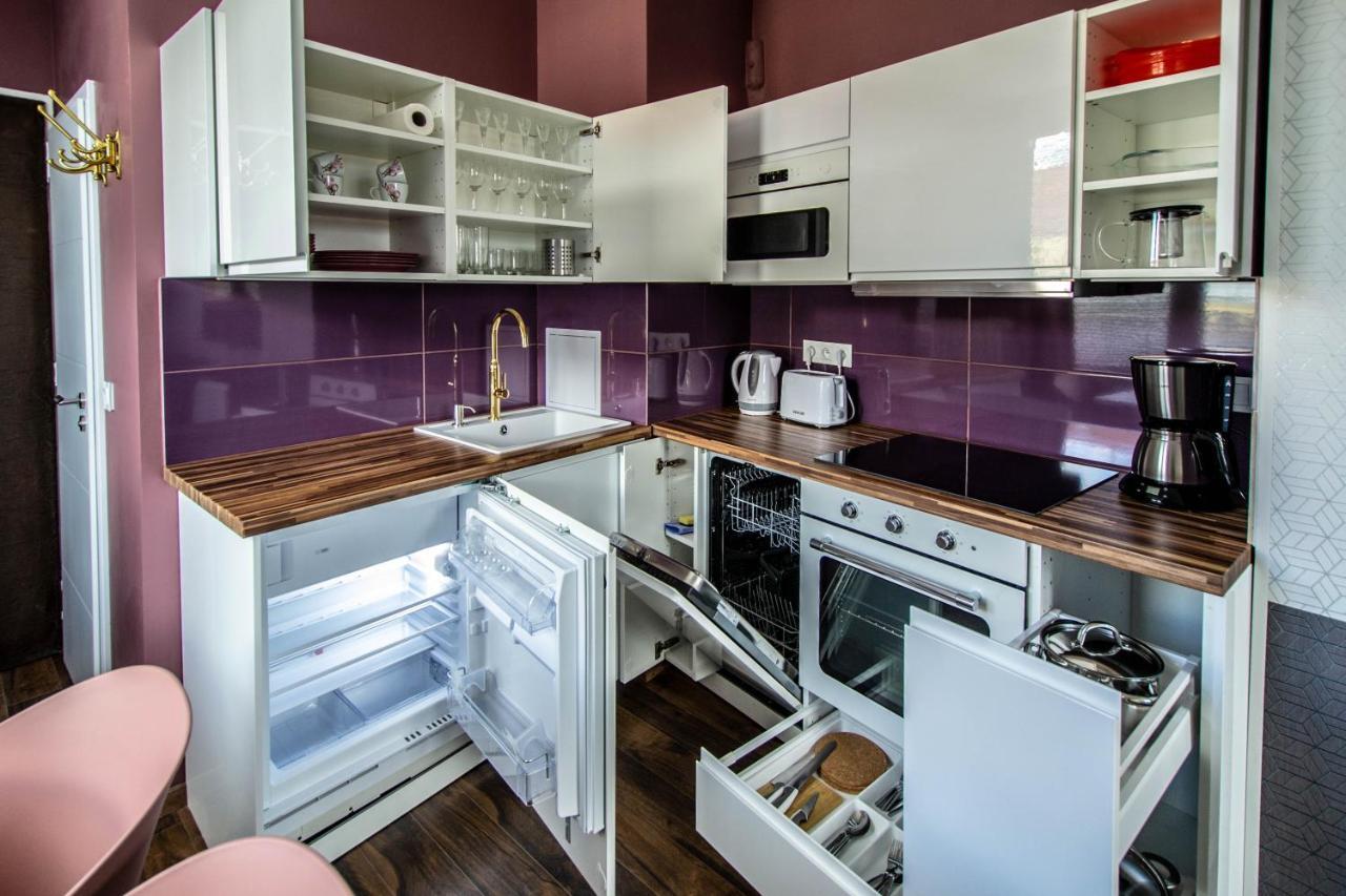 Colorful Day In Prague Design Apartments Exteriör bild